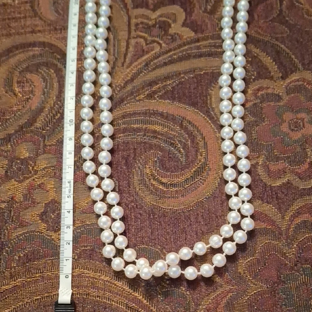 Elegant Pearl Necklace